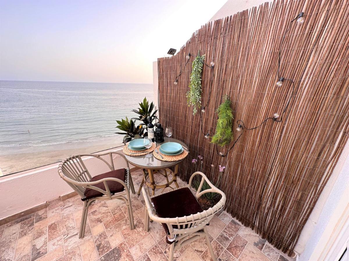 Ocean Views - Beach Apartment ปาตาลาวากา ภายนอก รูปภาพ