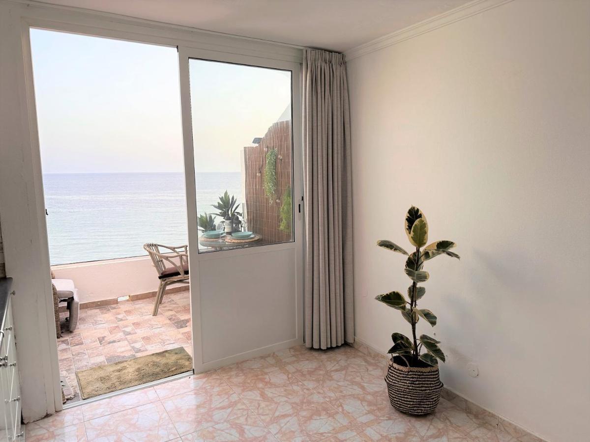 Ocean Views - Beach Apartment ปาตาลาวากา ภายนอก รูปภาพ
